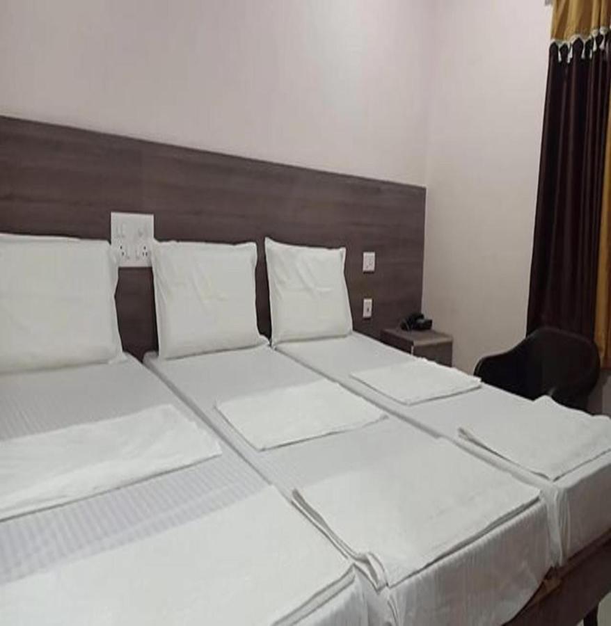 Fabhotel Nb Venkateswara Grand Inn Tirupati Eksteriør bilde
