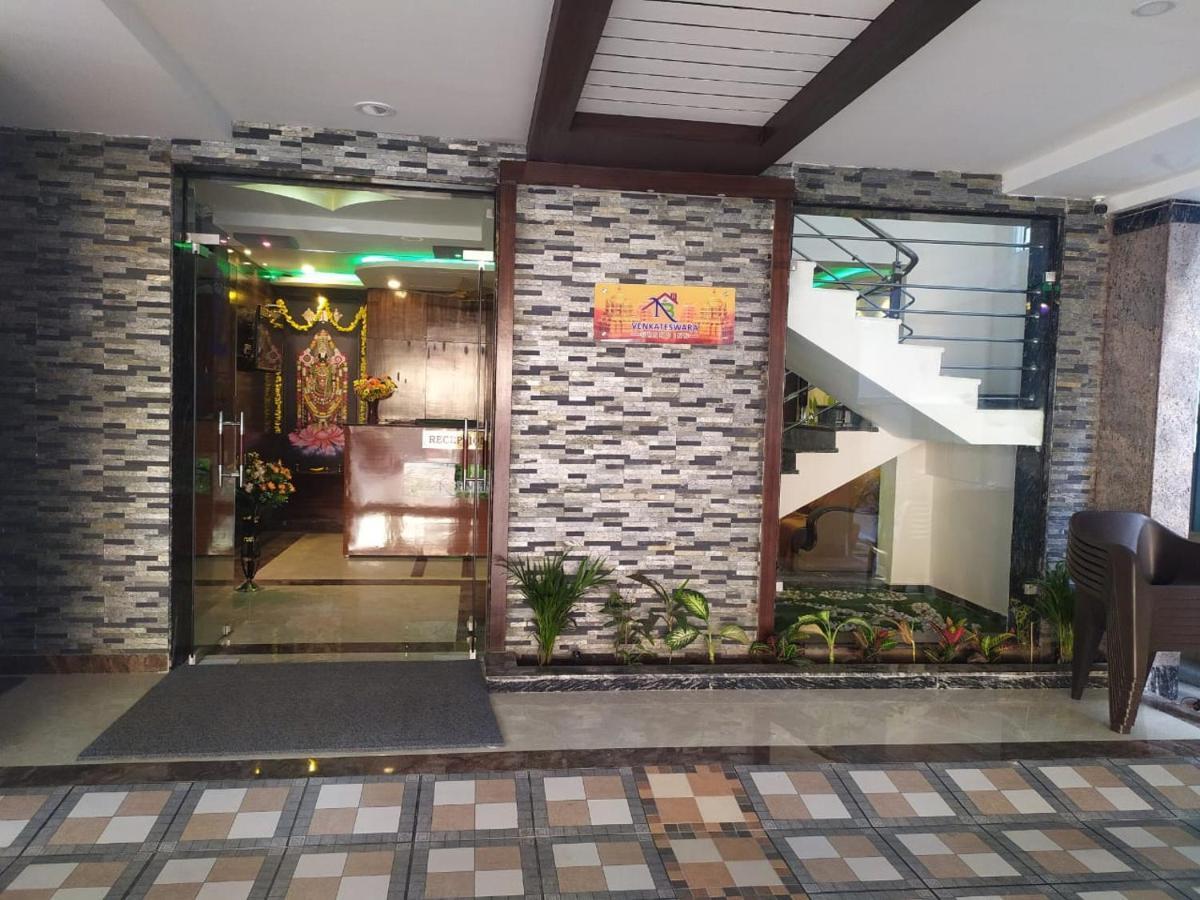 Fabhotel Nb Venkateswara Grand Inn Tirupati Eksteriør bilde